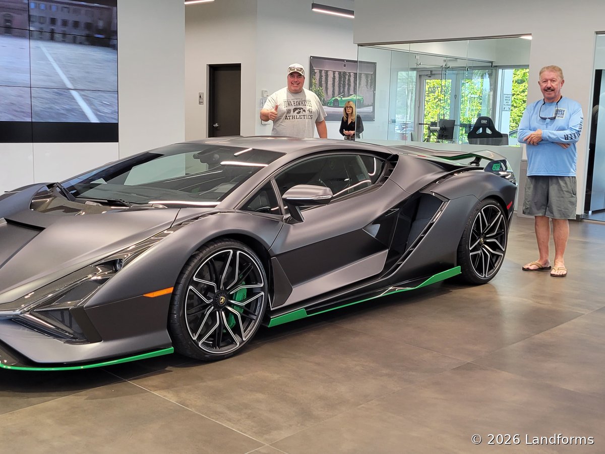 Lamborghini Sián FKP 37 photographed by Darin Chamberlin at Lamborghini Miami